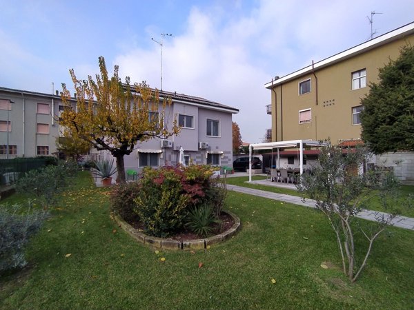 casa indipendente in vendita a San Giuliano Milanese
