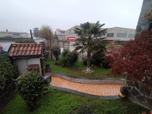 intera palazzina in vendita a San Giuliano Milanese in zona Zivido