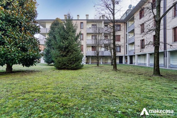 appartamento in vendita a San Giuliano Milanese in zona Sesto Ulteriano