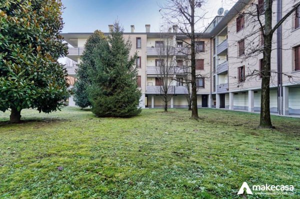 appartamento in vendita a San Giuliano Milanese in zona Sesto Ulteriano