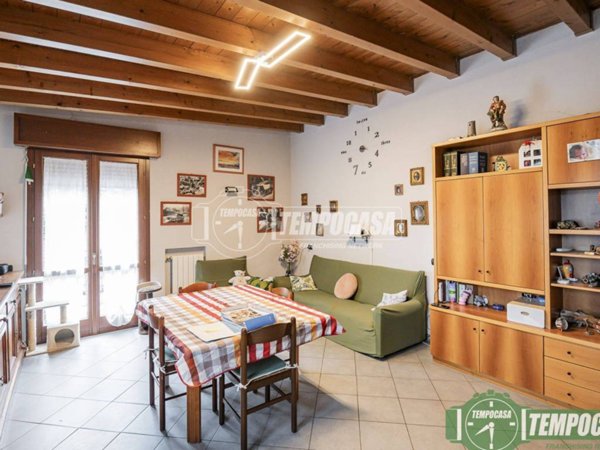 casa indipendente in vendita a San Giuliano Milanese in zona Carpianello