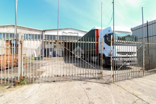 capannone in vendita a San Giuliano Milanese