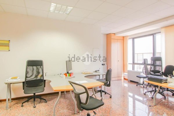 ufficio in vendita a San Giuliano Milanese