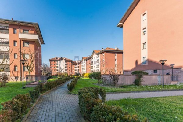 appartamento in vendita a San Giuliano Milanese in zona Zivido