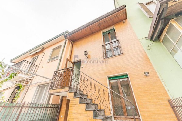 appartamento in vendita a San Giuliano Milanese in zona Borgolombardo