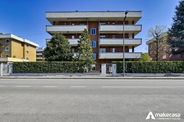appartamento in vendita a San Giuliano Milanese in zona Sesto Ulteriano