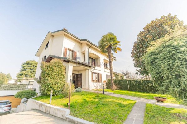 casa indipendente in vendita a San Giuliano Milanese in zona Sesto Ulteriano