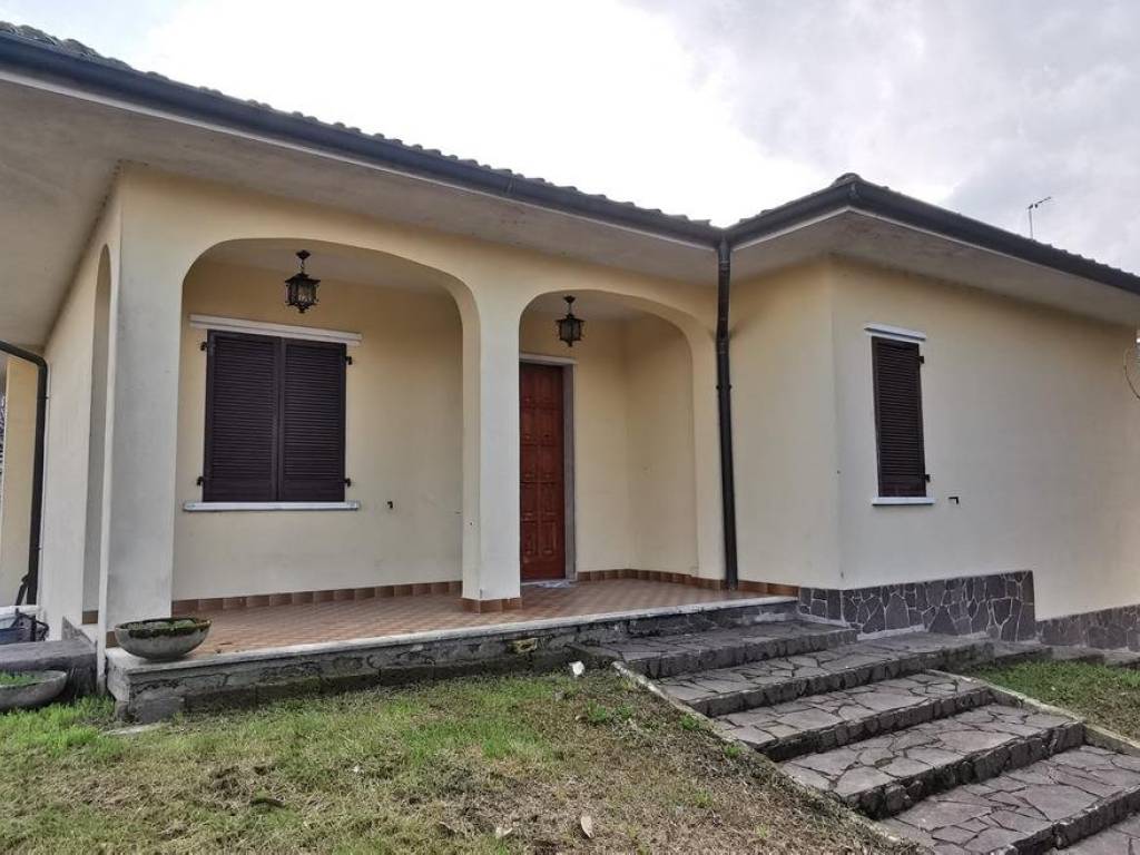 casa indipendente in vendita a San Giuliano Milanese in zona Civesio