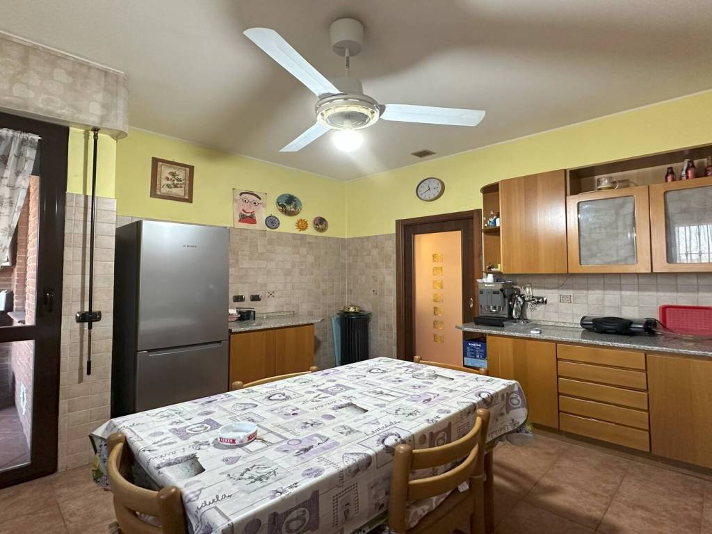 appartamento in vendita a San Giuliano Milanese in zona Civesio