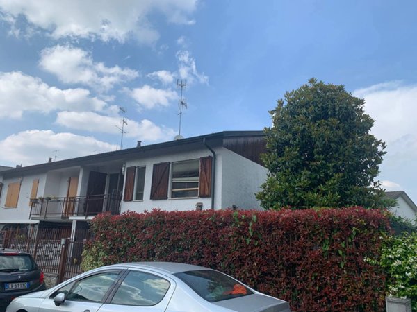 casa indipendente in vendita a San Giuliano Milanese in zona Zivido