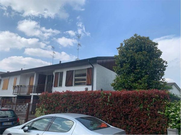 casa indipendente in vendita a San Giuliano Milanese in zona Zivido