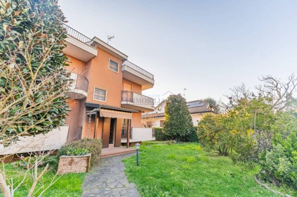 casa indipendente in vendita a San Giuliano Milanese in zona Civesio