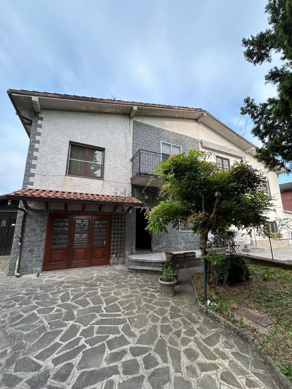 casa indipendente in vendita a San Giuliano Milanese in zona Sesto Ulteriano