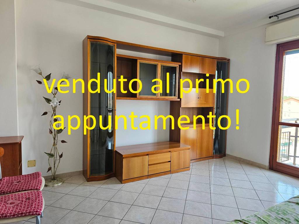 appartamento in vendita a San Giuliano Milanese in zona Borgolombardo