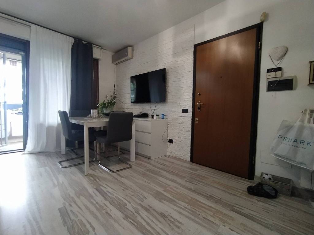 appartamento in vendita a San Giuliano Milanese in zona Zivido
