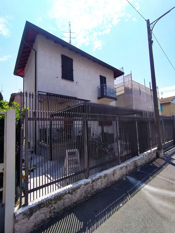 casa indipendente in vendita a San Giuliano Milanese