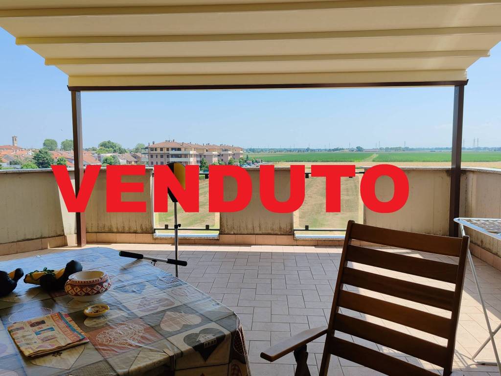 appartamento in vendita a San Giuliano Milanese in zona Civesio