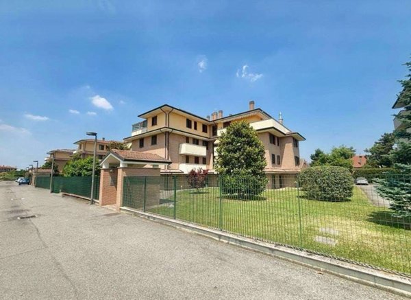 appartamento in vendita a San Giuliano Milanese in zona Sesto Ulteriano