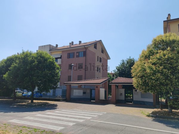 appartamento in vendita a San Giuliano Milanese in zona Sesto Ulteriano