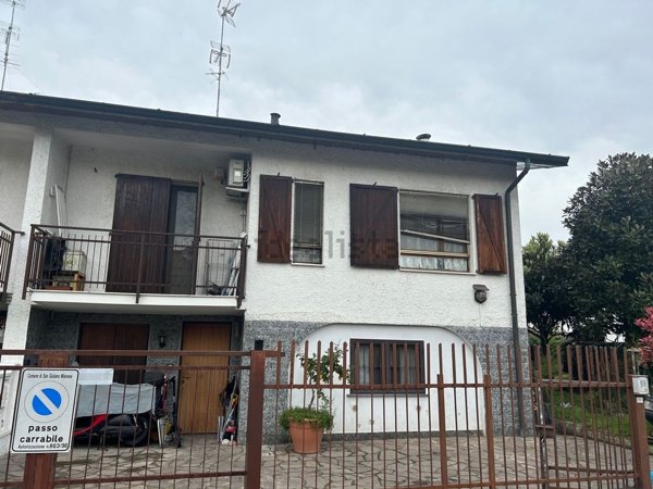 casa indipendente in vendita a San Giuliano Milanese in zona Zivido