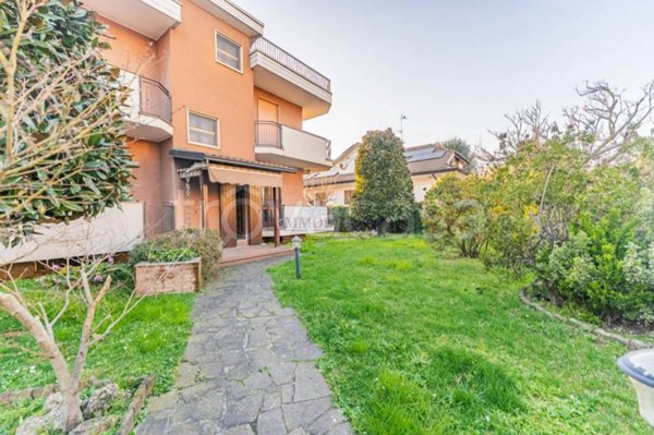appartamento in vendita a San Giuliano Milanese in zona Civesio