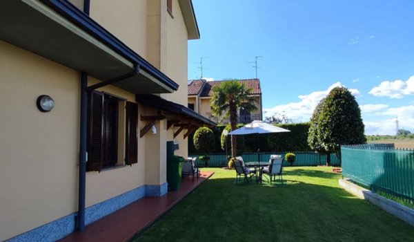 pentavano in vendita a San Giuliano Milanese in zona Sesto Ulteriano