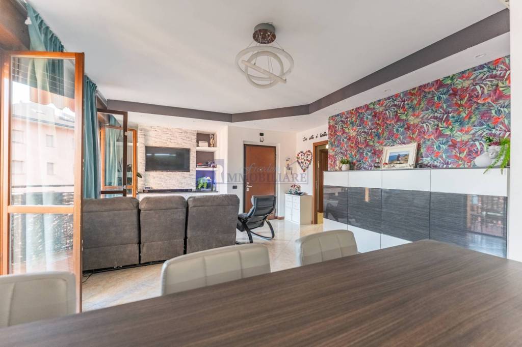 appartamento in vendita a San Giuliano Milanese in zona Zivido