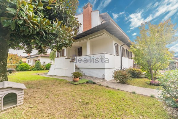 casa indipendente in vendita a San Giuliano Milanese in zona Civesio