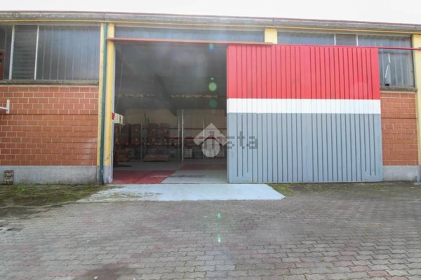 capannone in vendita a San Giuliano Milanese