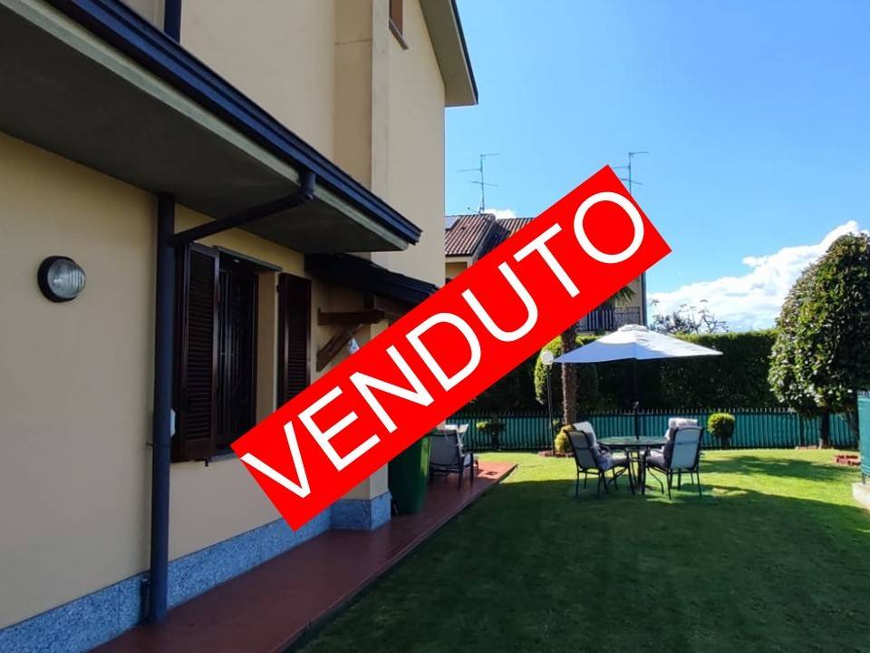 casa indipendente in vendita a San Giuliano Milanese in zona Civesio