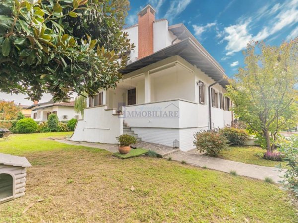 casa indipendente in vendita a San Giuliano Milanese in zona Civesio