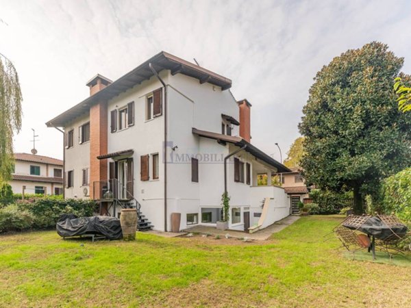 casa indipendente in vendita a San Giuliano Milanese in zona Civesio