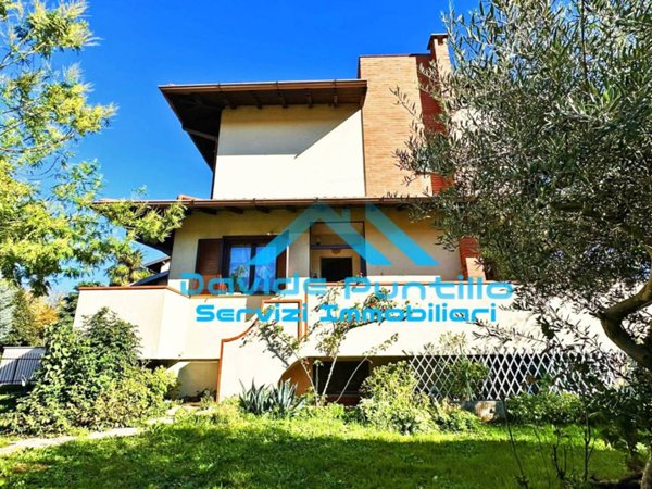 casa indipendente in vendita a San Giuliano Milanese in zona Viboldone