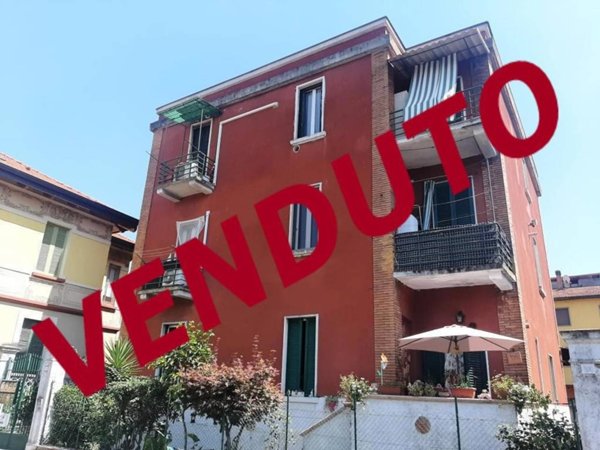 appartamento in vendita a San Giuliano Milanese in zona Borgolombardo