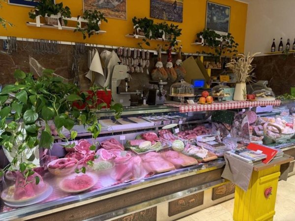 locale di sgombero in vendita a San Giuliano Milanese in zona Civesio