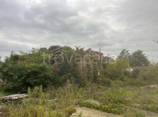 terreno edificabile in vendita a San Giuliano Milanese