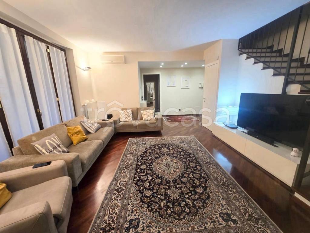 appartamento in vendita a San Giuliano Milanese in zona Zivido