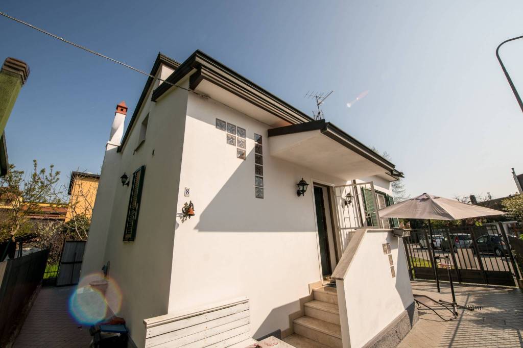 casa indipendente in vendita a San Giuliano Milanese