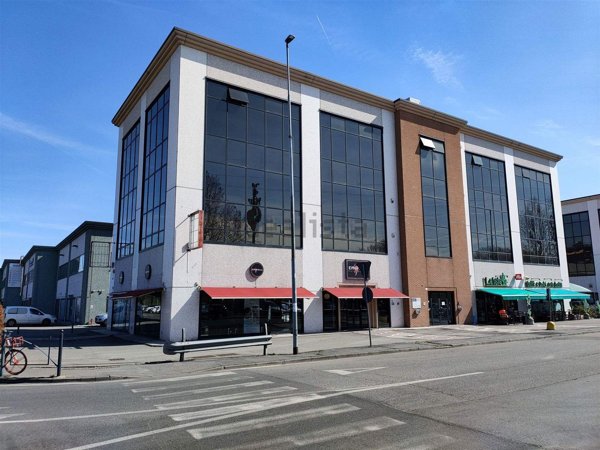 ufficio in vendita a San Giuliano Milanese in zona Zivido