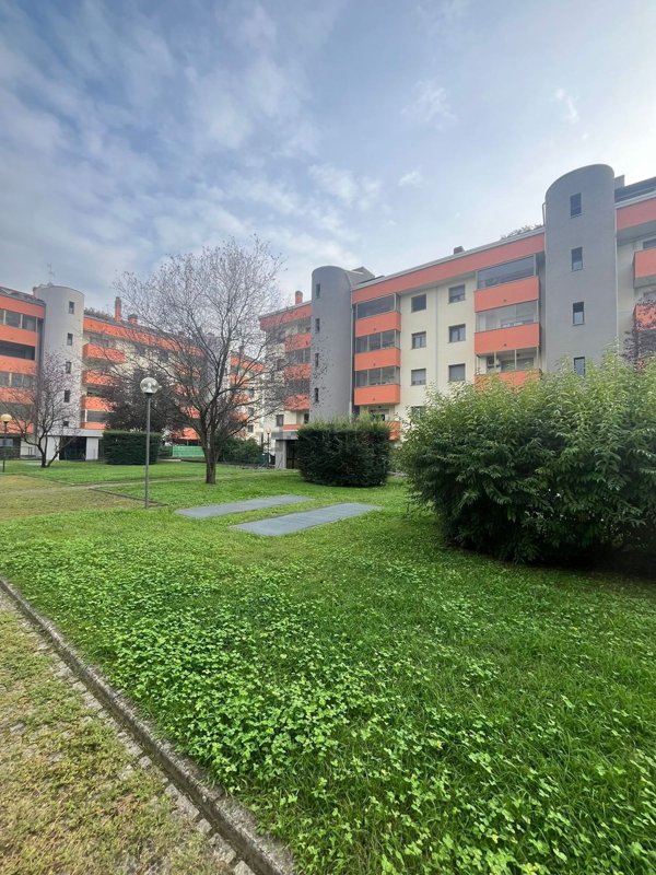 appartamento in vendita a San Giuliano Milanese in zona Zivido