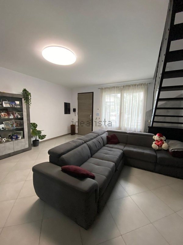 casa indipendente in vendita a San Giuliano Milanese in zona Sesto Ulteriano