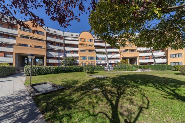 appartamento in vendita a San Giuliano Milanese in zona Zivido