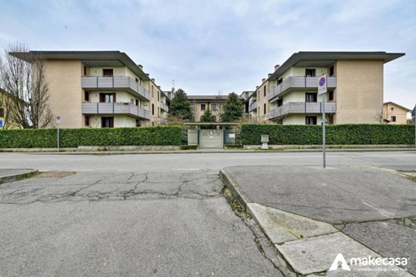 appartamento in vendita a San Giuliano Milanese in zona Sesto Ulteriano