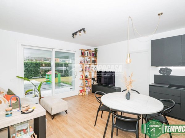 appartamento in vendita a San Giuliano Milanese in zona Zivido