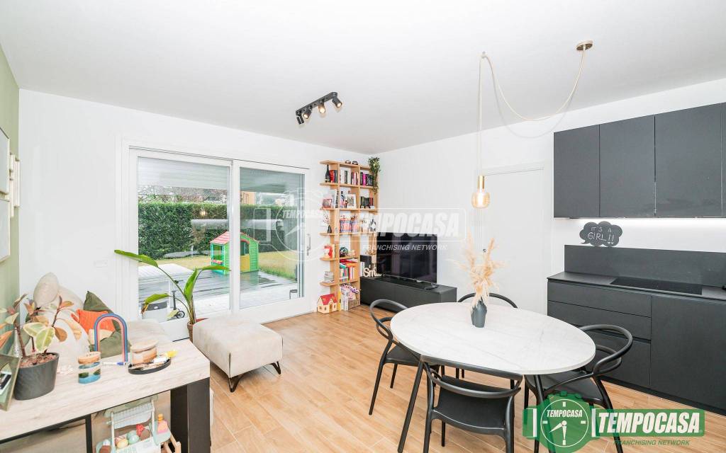 appartamento in vendita a San Giuliano Milanese in zona Zivido