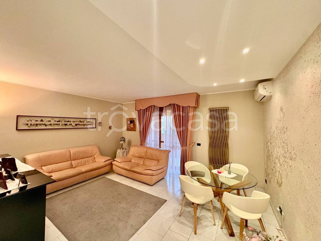 appartamento in vendita a San Giuliano Milanese in zona Zivido