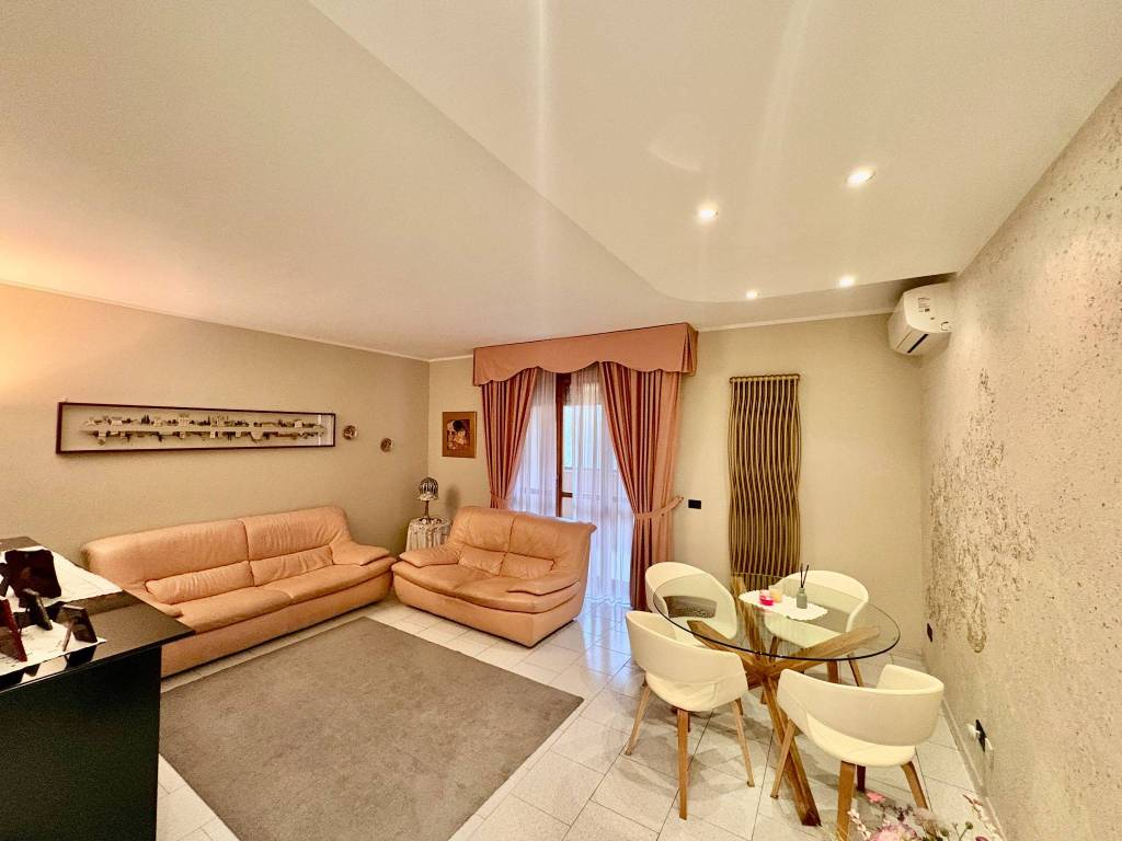 appartamento in vendita a San Giuliano Milanese in zona Zivido