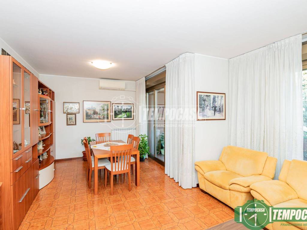 appartamento in vendita a San Giuliano Milanese in zona Civesio
