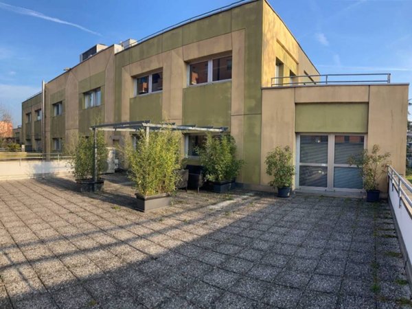 ufficio in vendita a San Giuliano Milanese