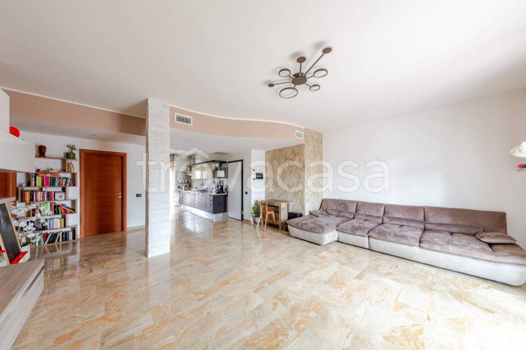 appartamento in vendita a San Giuliano Milanese in zona Civesio